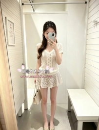 🦋聶雨：162cm.C罩杯.45kg.22歲