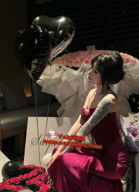高檔刺青正妹